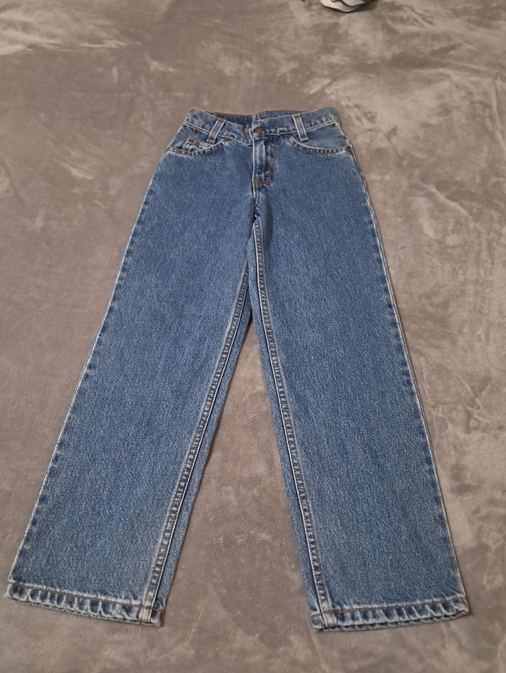 Vintage Levi's 550 Relaxed Fit Slim Boys Jeans SZ. 9 Slim Deadstock Orange Tab